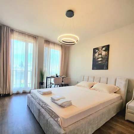Luxury & Pool In Diamond Sarafovo Apartment *