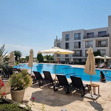 Luxury & Pool In Diamond Sarafovo Apartment Burgas
